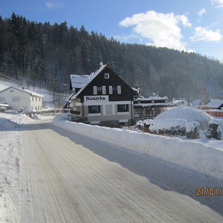 Chata Rozárka Dolni Dvur Exterior foto