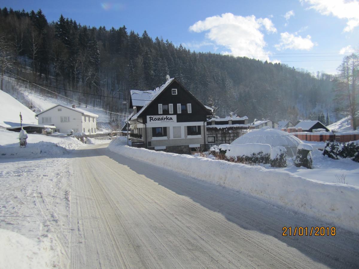 Chata Rozárka Dolni Dvur Exterior foto