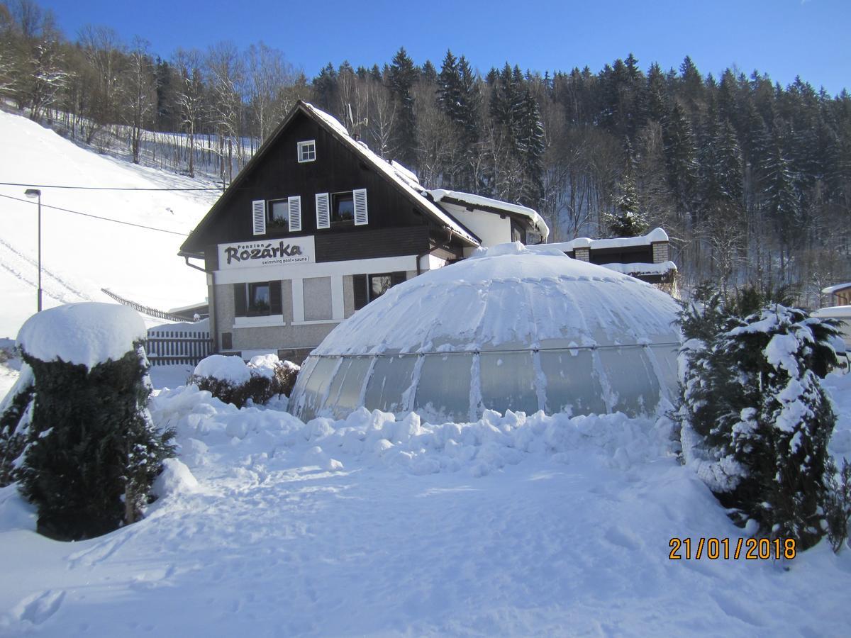 Chata Rozárka Dolni Dvur Exterior foto